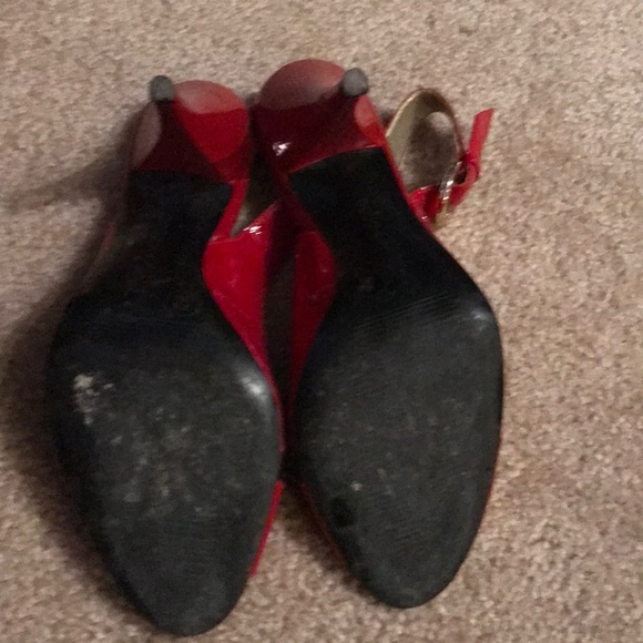 BCBG Peep Toe Heels - Picture 4 of 5